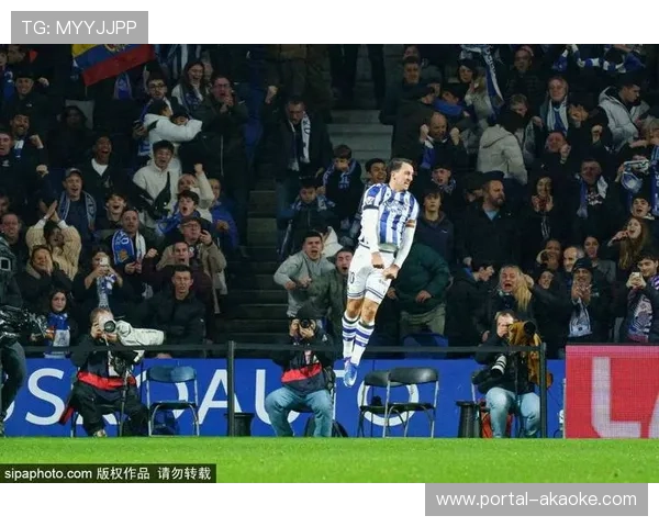 皇家社会3-1轻取埃尔切，主场强势延续紧追欧战区